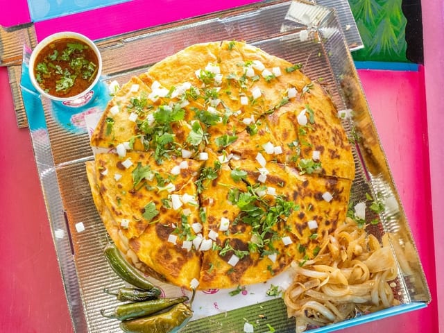 Quesabirria Pizza.